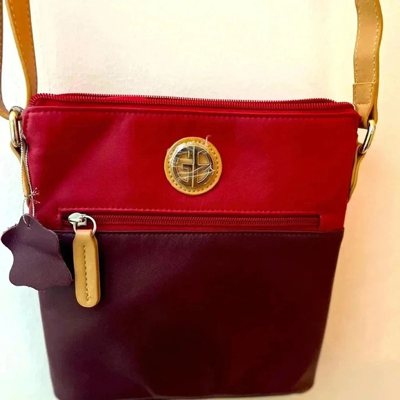 Giani Bernini Handbags - Giani Bernini Color Block Leather
Crossbody/Shoulder Strap Bag